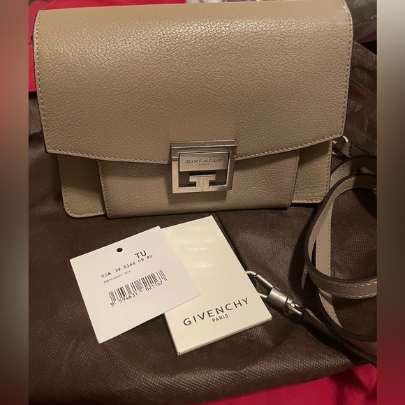 Sold - Picture 5 of 9